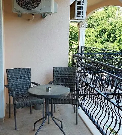 Апартамент Valencia Gardens & Studio, *