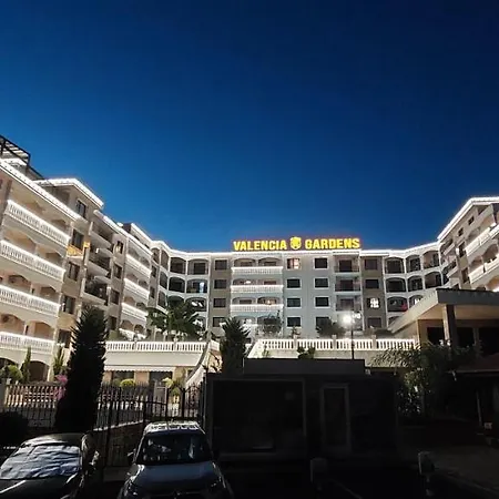 Апартамент Valencia Gardens & Studio, *